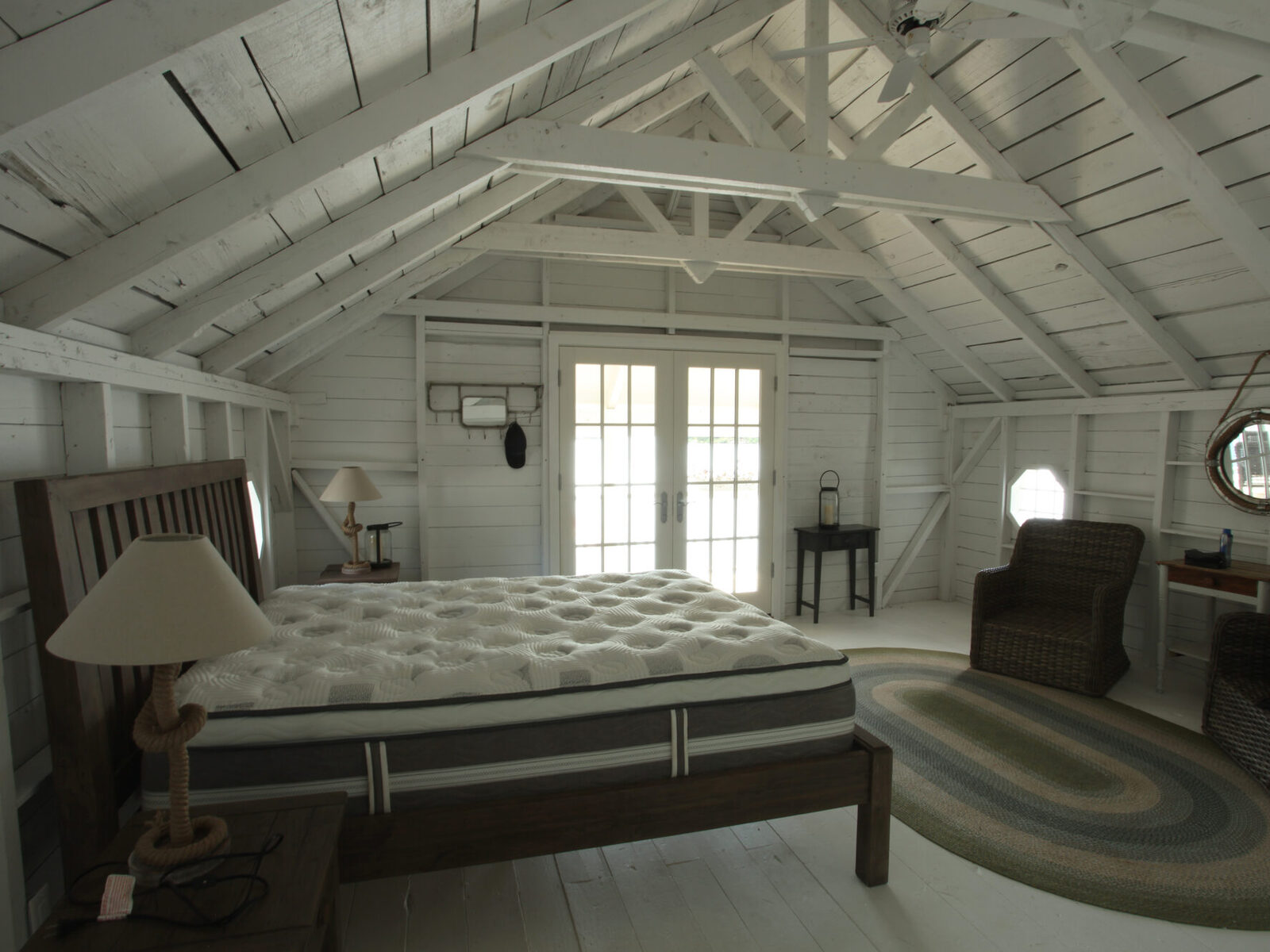 Classic Waterfront Boathouse, photo 7