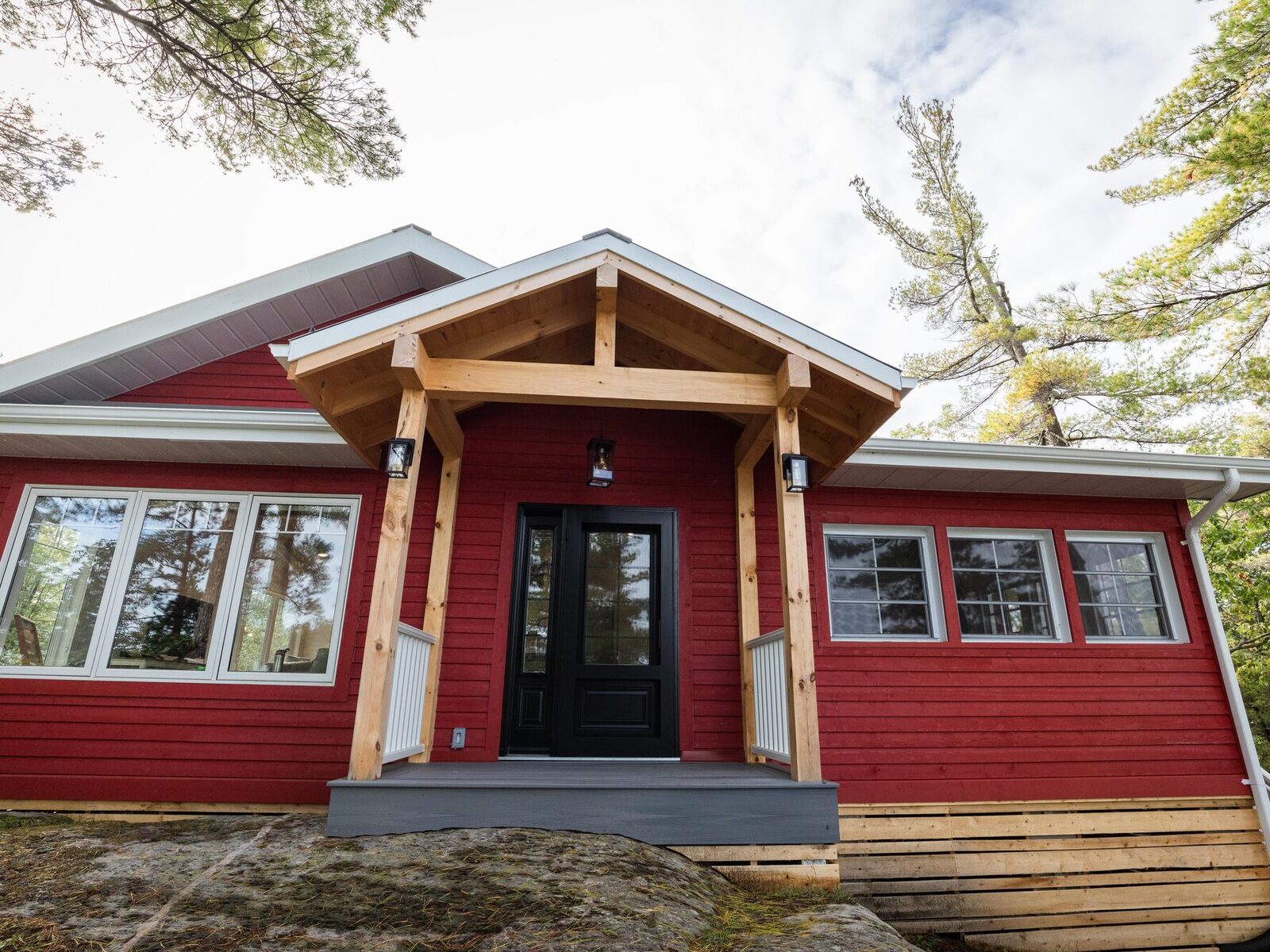 Hillside Lake Cottage, photo 9