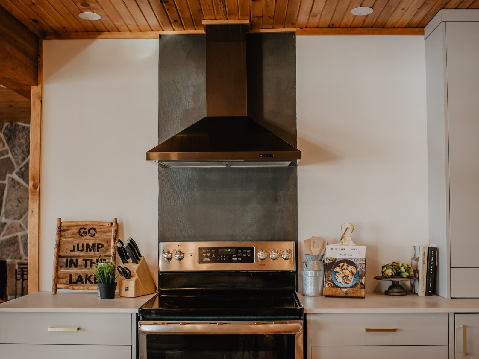 Lakefront Cottage Renovation, photo 7