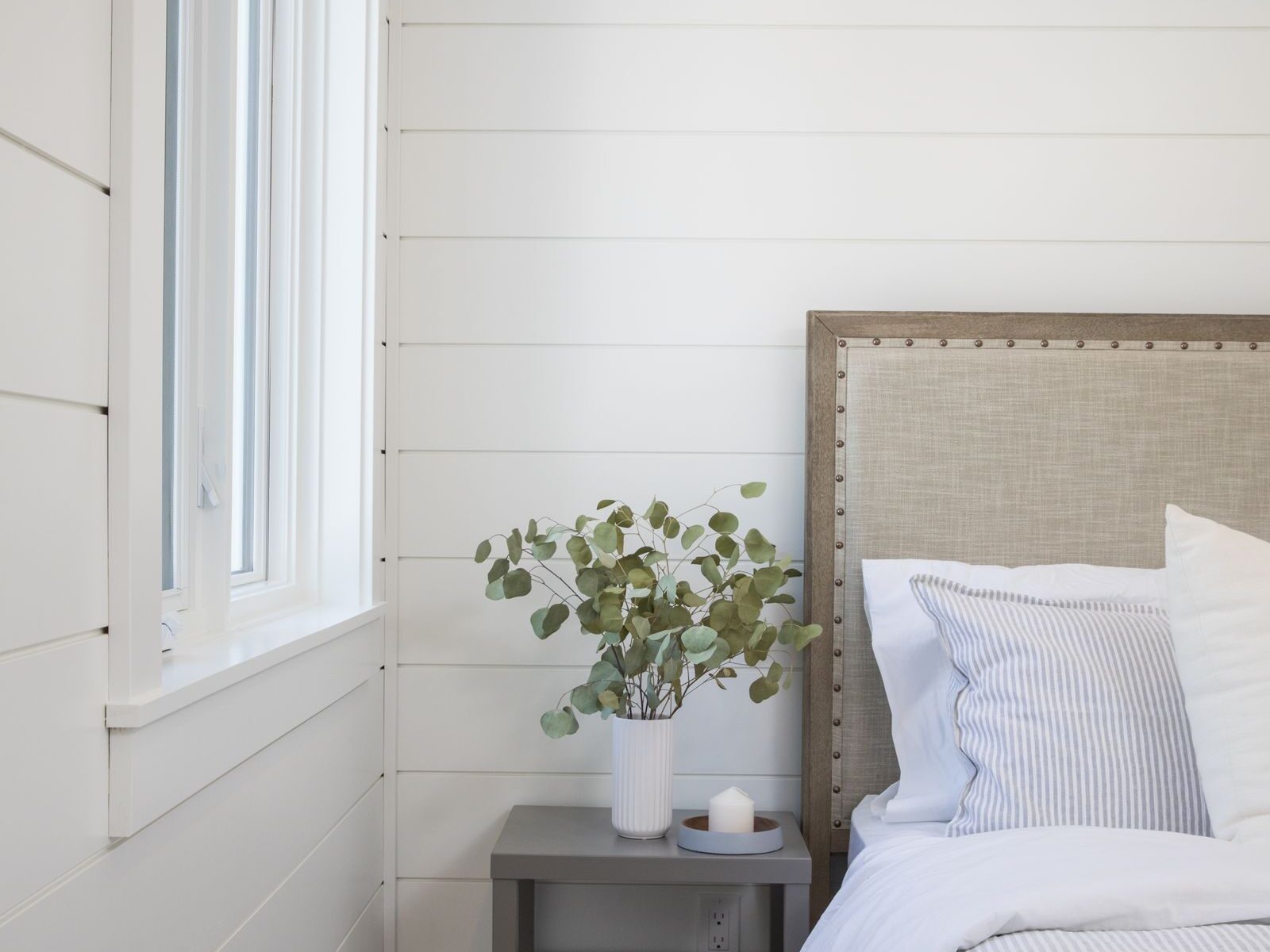 Lakefront Modern Cottage Retreat, photo 7