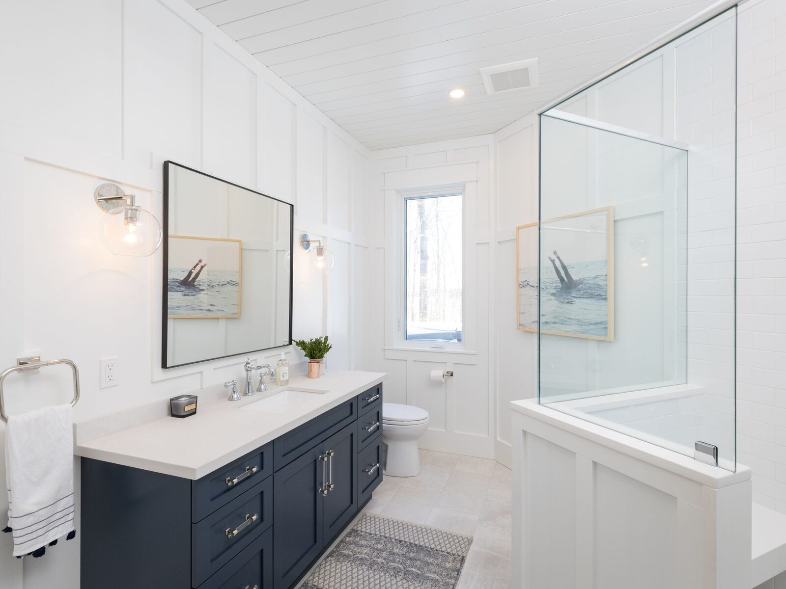 Lakefront Modern Cottage Retreat, photo 8