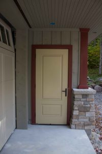 Buckhorn garage - canary yellow door