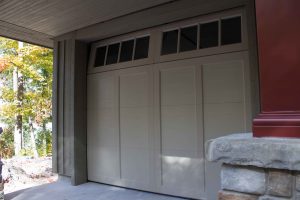 Buckhorn garage - close up of door