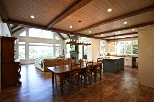 Custom Built Island Cottage - Dining Room