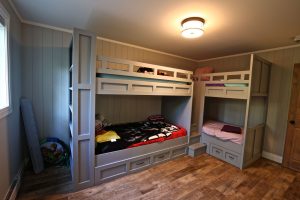 Custom Built Island Cottage - Kid's Bedroom and Bunkbeds