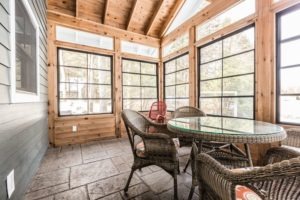 Buckhorn Custom Cottage (59)